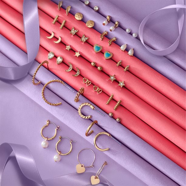 Avon Dovie Earring Set
