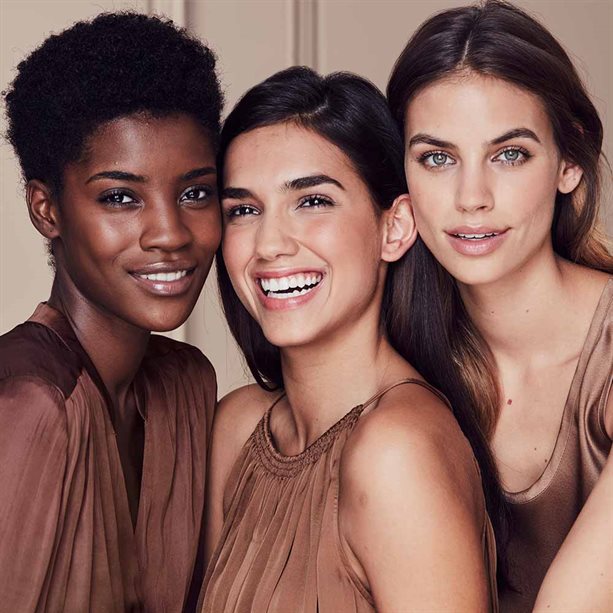 Avon Flawless Mattifying Pressed Powder