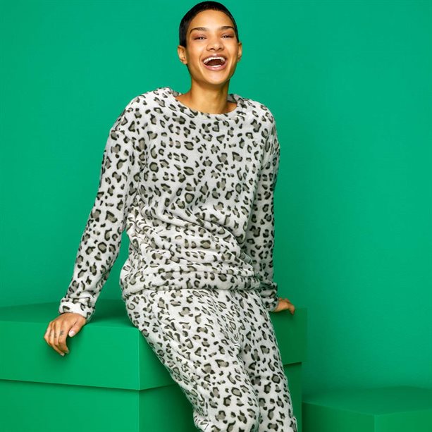 Avon Leopard-Print Lounge Set