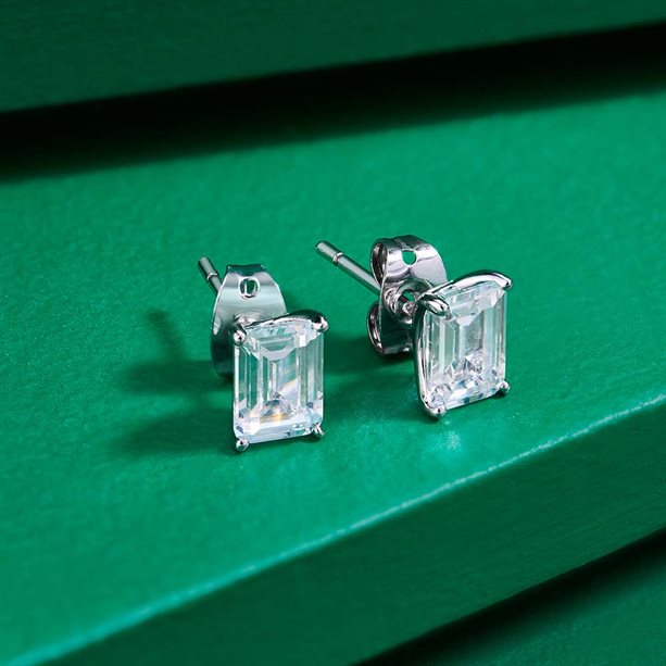 Avon Nova Earrings