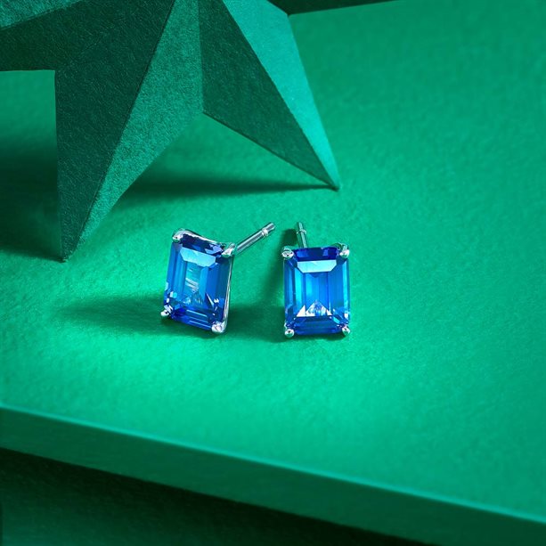 Avon Nova Earrings