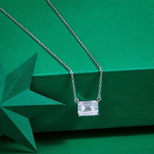 Avon Nova Necklace