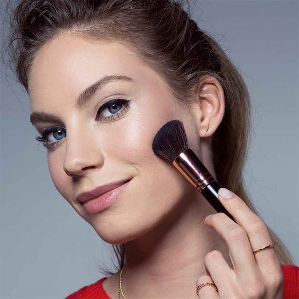 Avon Angled Blush Brush