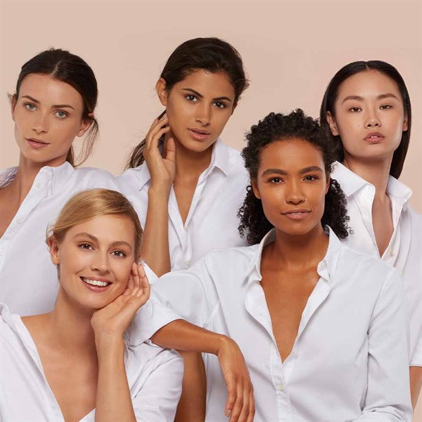 Avon Cream-to-Powder Foundation Compact