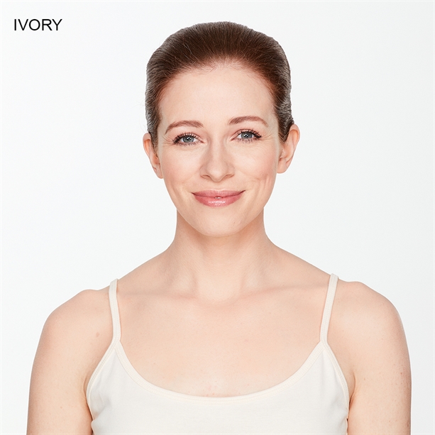 Avon Cream-to-Powder Foundation Compact