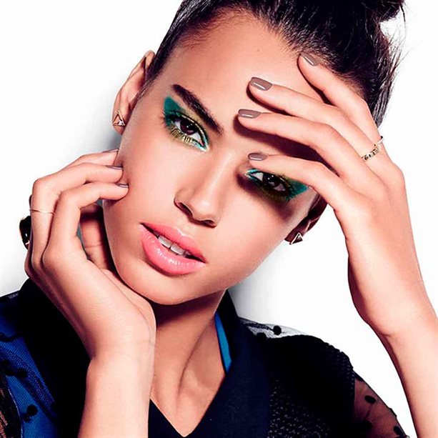 Avon mark. ExtraLasting Creamy Gel Eyeshadow