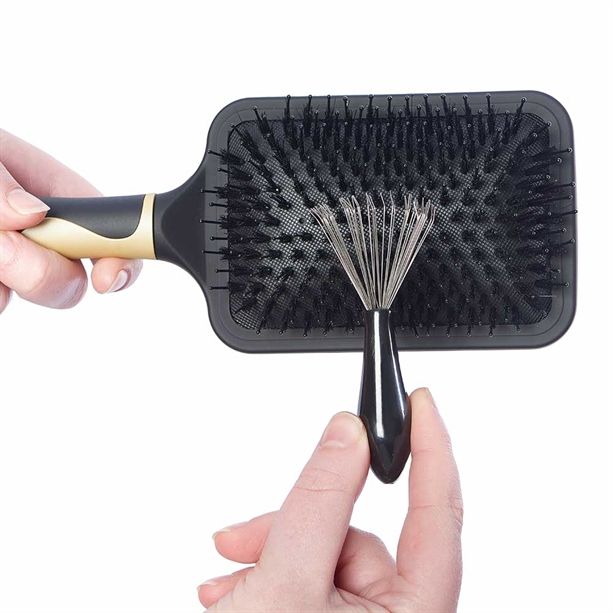 images/avon_product_images/source_06/brush-cleaning-tool-p8b-002.jpg