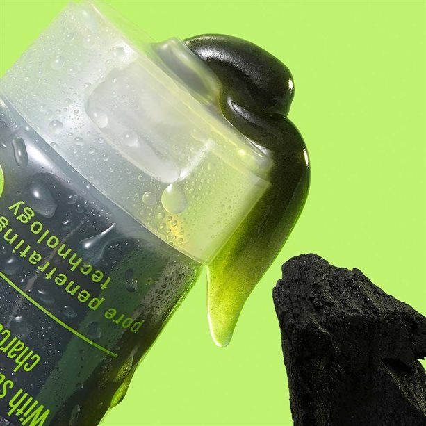 images/avon_product_images/source_06/Avon Clearskin Pore  Shine Purifying Charcoal Jelly Cleanser - 125ml 2.jpg