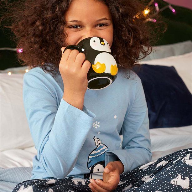 images/avon_product_images/source_06/Kids Penguin PJs 5.jpg